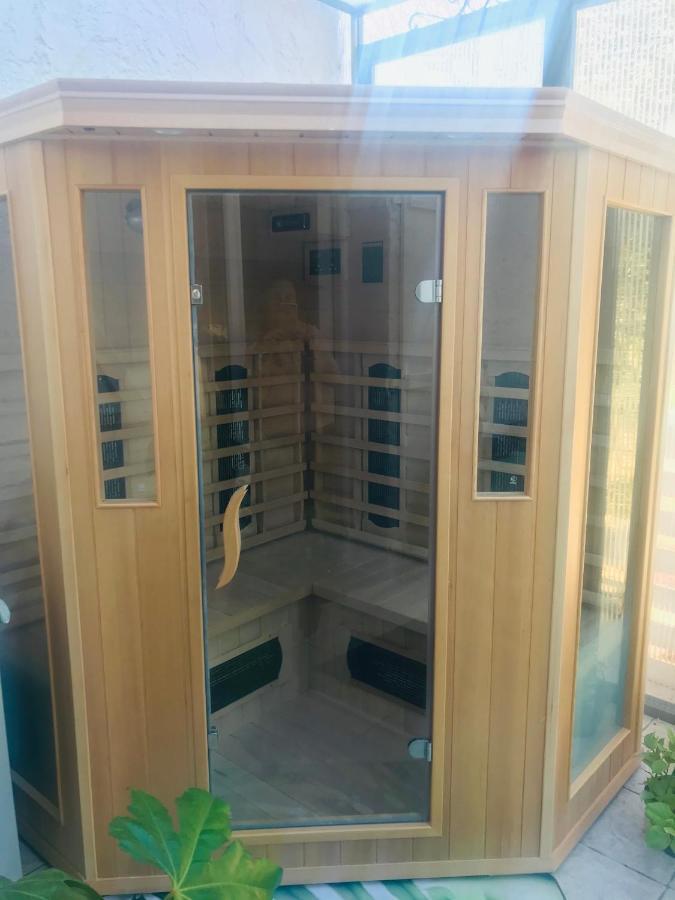 Chambres D'Hotes Les Oliviers - Marignane Exterior foto