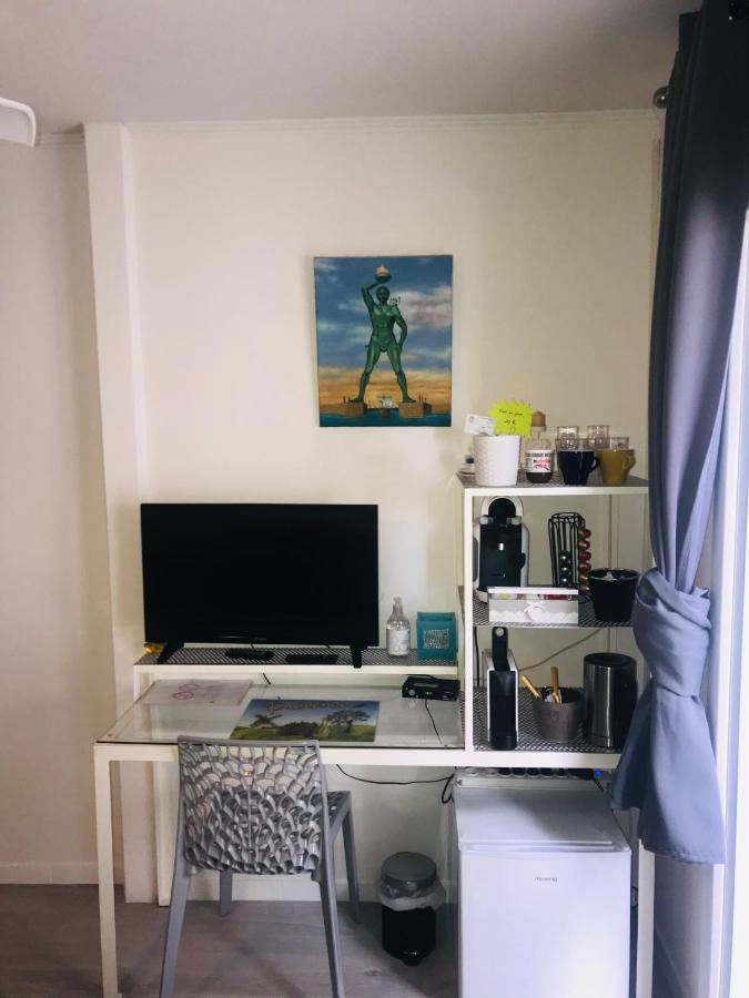 Chambres D'Hotes Les Oliviers - Marignane Exterior foto