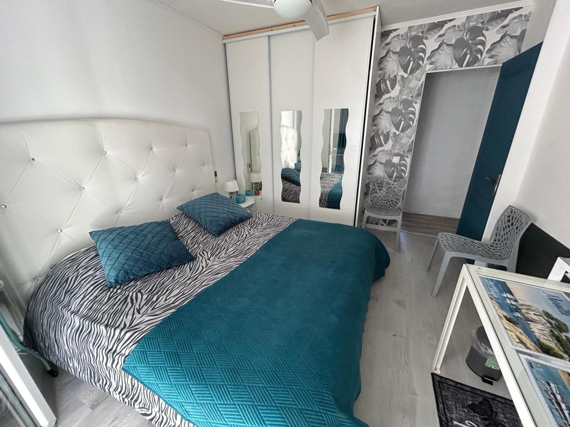 Chambres D'Hotes Les Oliviers - Marignane Exterior foto