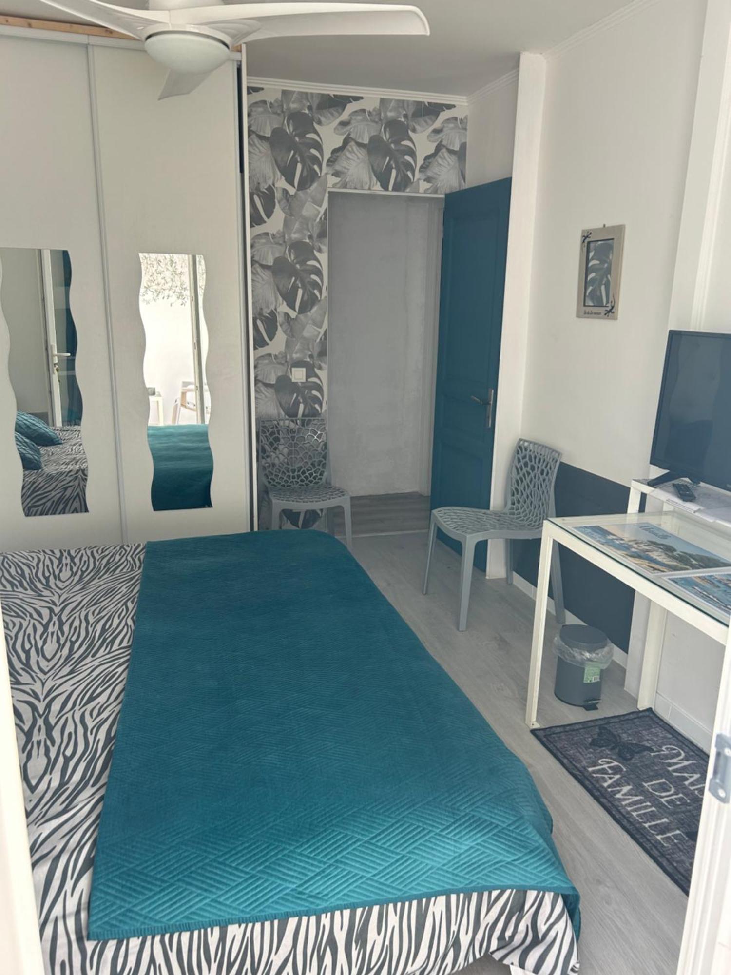 Chambres D'Hotes Les Oliviers - Marignane Exterior foto